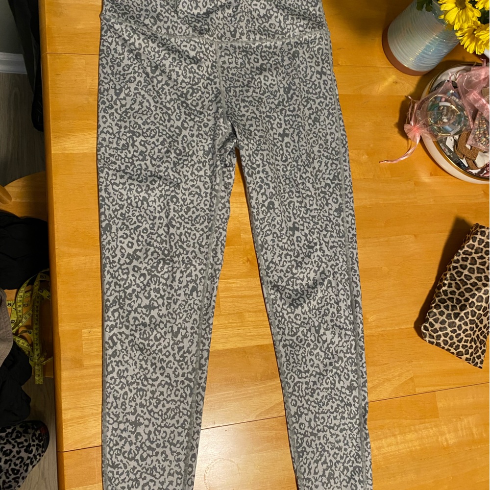Mono B leggings